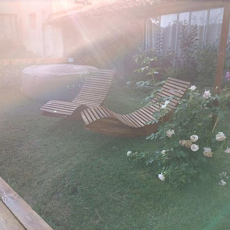 Jolie Maisonnette Niozelles Zewnętrze zdjęcie